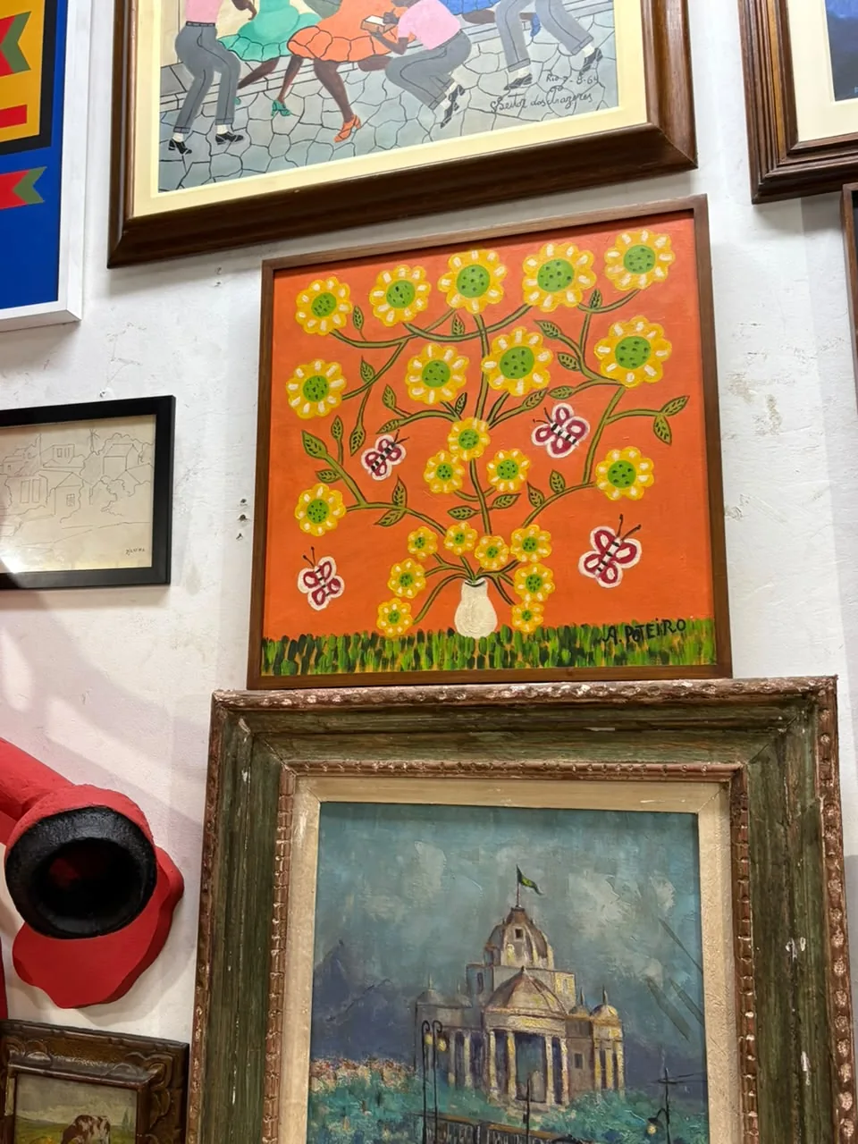 Pintura floral e quadro histórico emoldurado